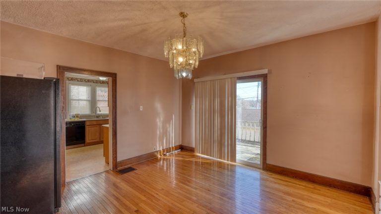908 8th Street, Cambridge, OH - Photo 5