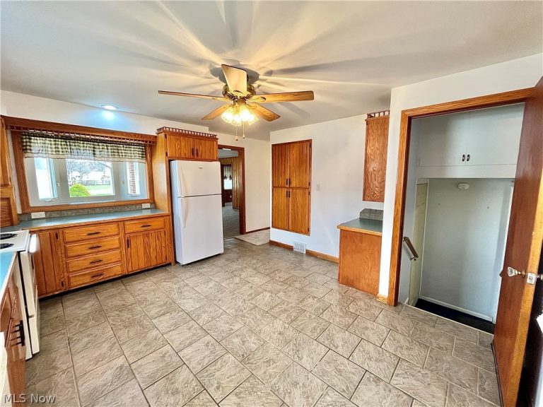 839 Mill Street, Conneaut, OH - Photo 4