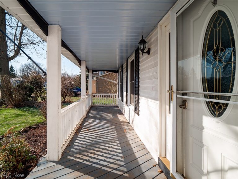 5922 Opal Street, North Ridgeville, OH - Photo 4