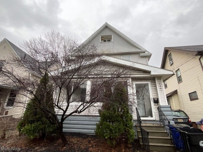 2401 Garden, Cleveland, OH - Photo 3