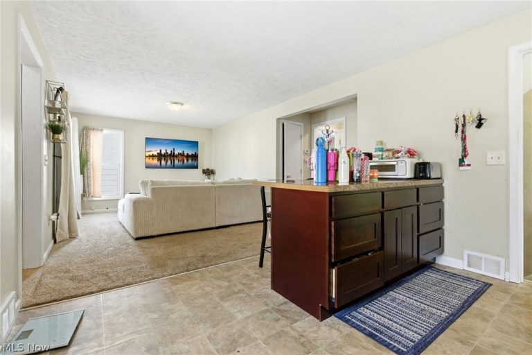 4242 Harwood Road, South Euclid, OH - Photo 3