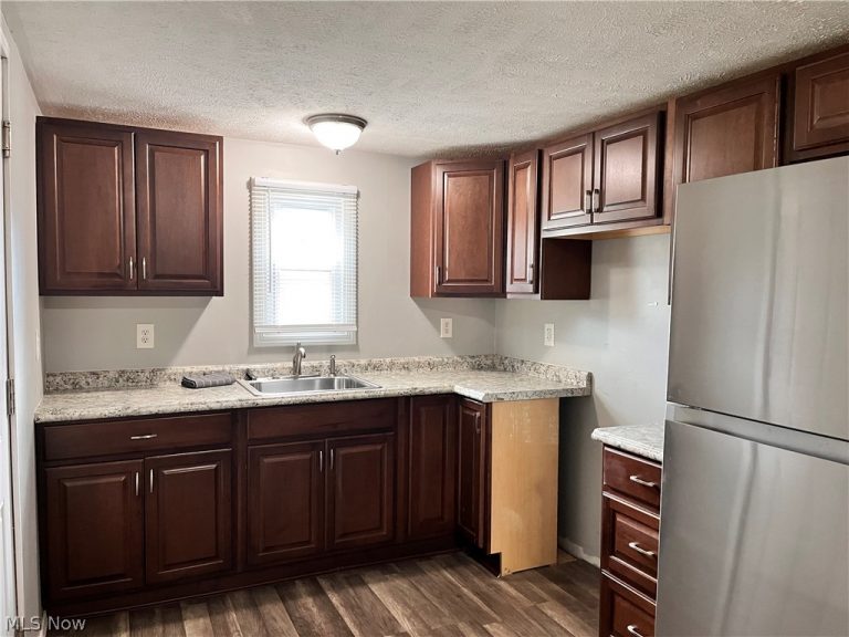 5340 Ridge Road, Madison, OH - Photo 2