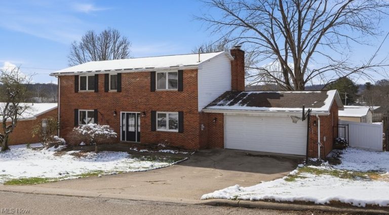 100 Rauch Drive, Marietta, OH, 45750