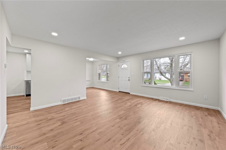 1201 Galaxy Drive, Cleveland, OH - Photo 3