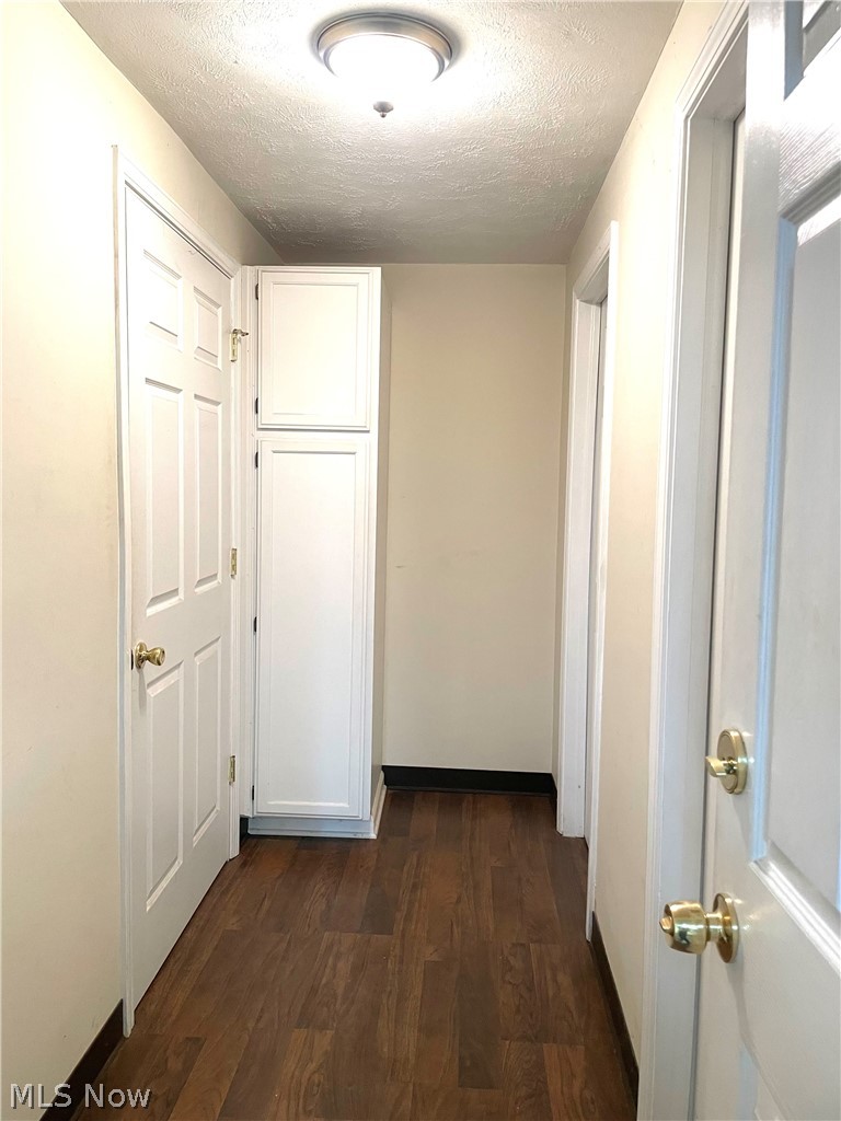 38316 Airport Parkway, Willoughby, OH - Photo 8