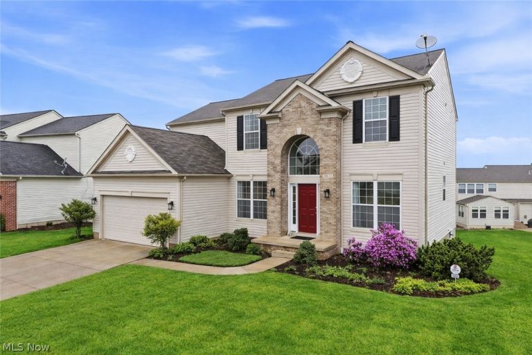 4855 Bratton Court, Stow, OH - Photo 2