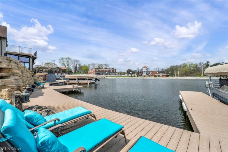 441 Dorwil Drive, Akron, OH - Photo 8