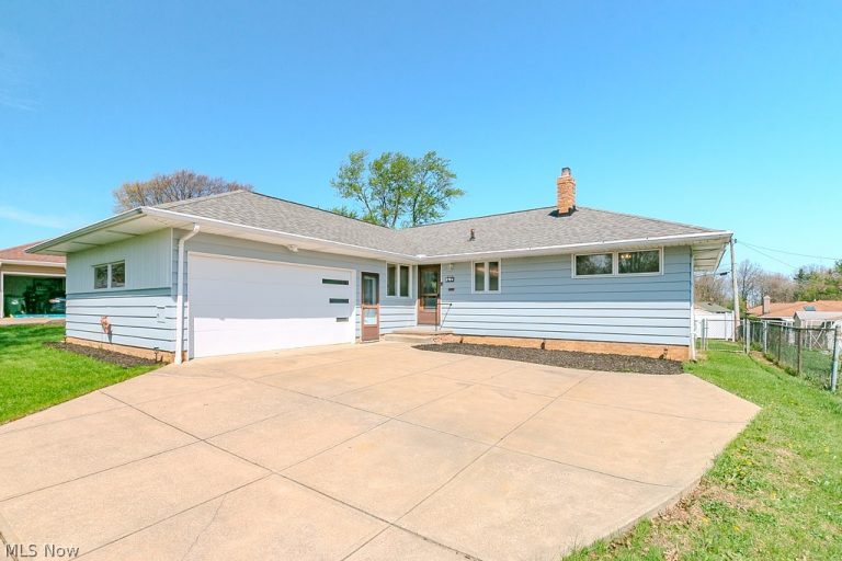 2784 Burden Drive, Parma, OH, 44134