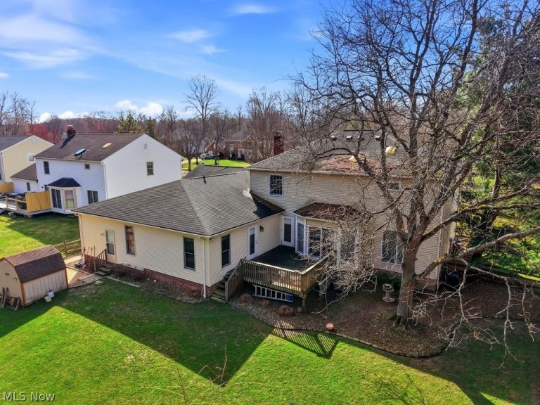 34603 Bramble Lane, Solon, OH - Photo 4