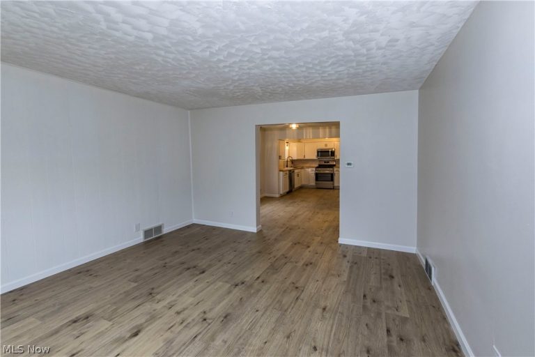 1463 4th Street, Lakemore, OH - Photo 6