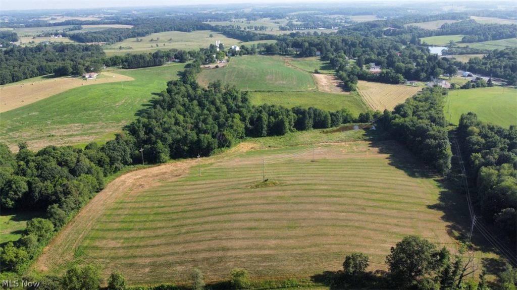 15150 Smith Road, Wellsville, OH
