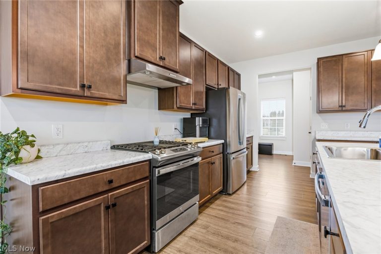 5783 Paula Court, Medina, OH - Photo 4