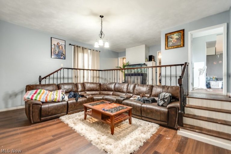 200 Cochran Road, Cuyahoga Falls, OH - Photo 5