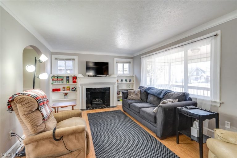 934 Packard Drive, Akron, OH - Photo 6