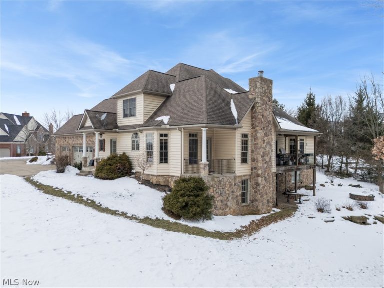 8550 Drummond Drive, Massillon, OH - Photo 3
