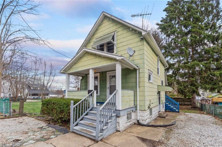 1887 Ritzman Court, Akron, OH - Photo 3