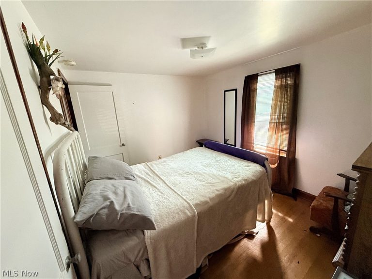 221 Wood Street, Malvern, OH - Photo 8