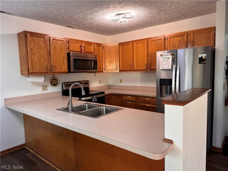 1424 Loop Road, Kent, OH - Photo 3