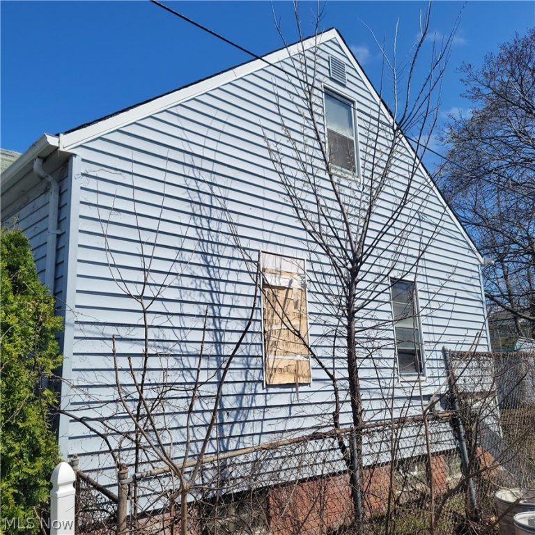 3709 106th Street, Cleveland, OH - Photo 3