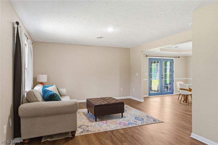 5411 Heisley Road, Mentor, OH - Photo 6