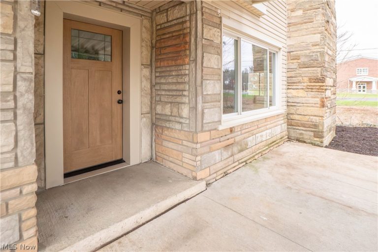 1940 Canton Road, Akron, OH - Photo 5