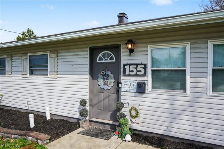 155 Johnson Road, Sebring, OH - Photo 2