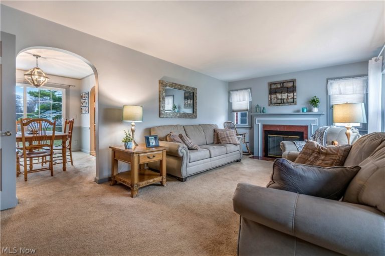 2464 Freedom Avenue, Alliance, OH - Photo 3