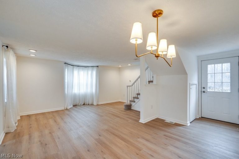 860 Brunsdorph Road, Fairlawn, OH - Photo 4