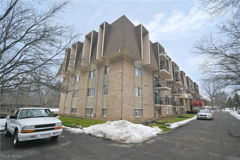 5200 West Boulevard #505, Youngstown, OH - Photo 4
