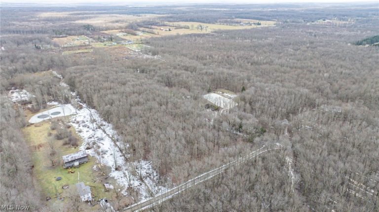 Murphy Road, Thompson, OH, 44086