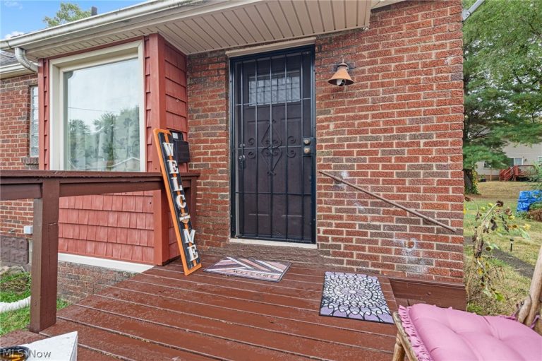 442 Fenton Avenue, Canton, OH - Photo 6