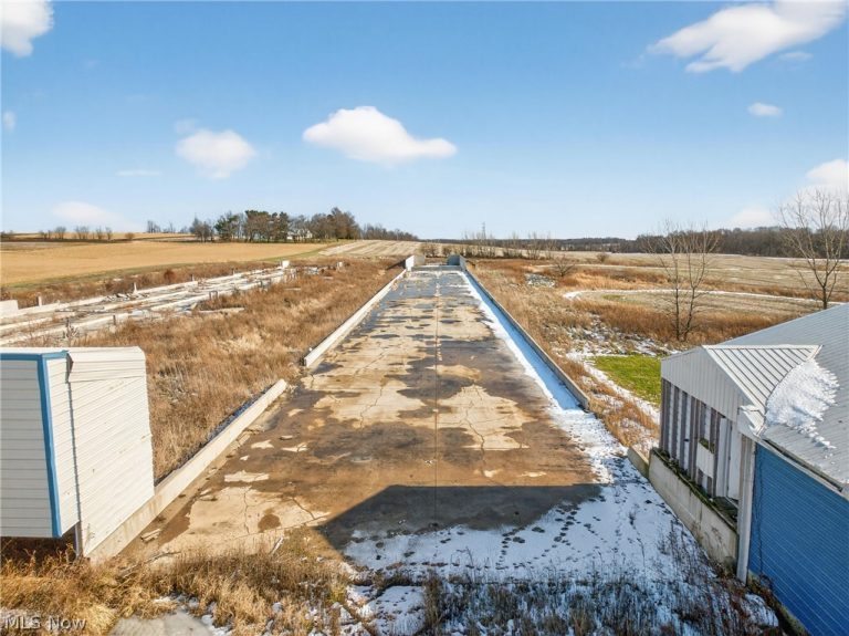 2280 Deerfield Avenue, Dalton, OH - Photo 6