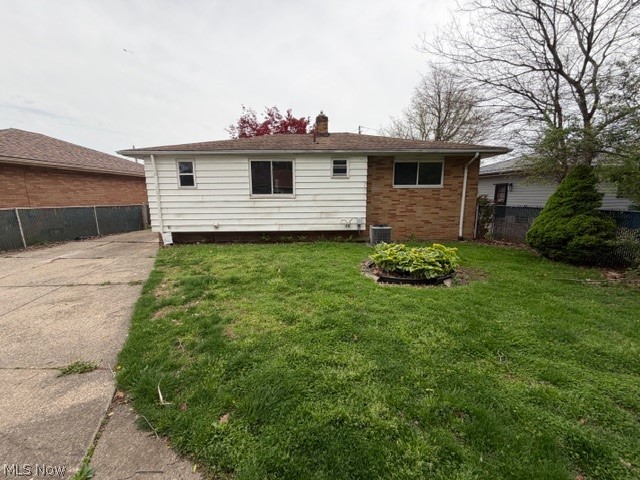 948 Bern Avenue, Cleveland, OH - Photo 3