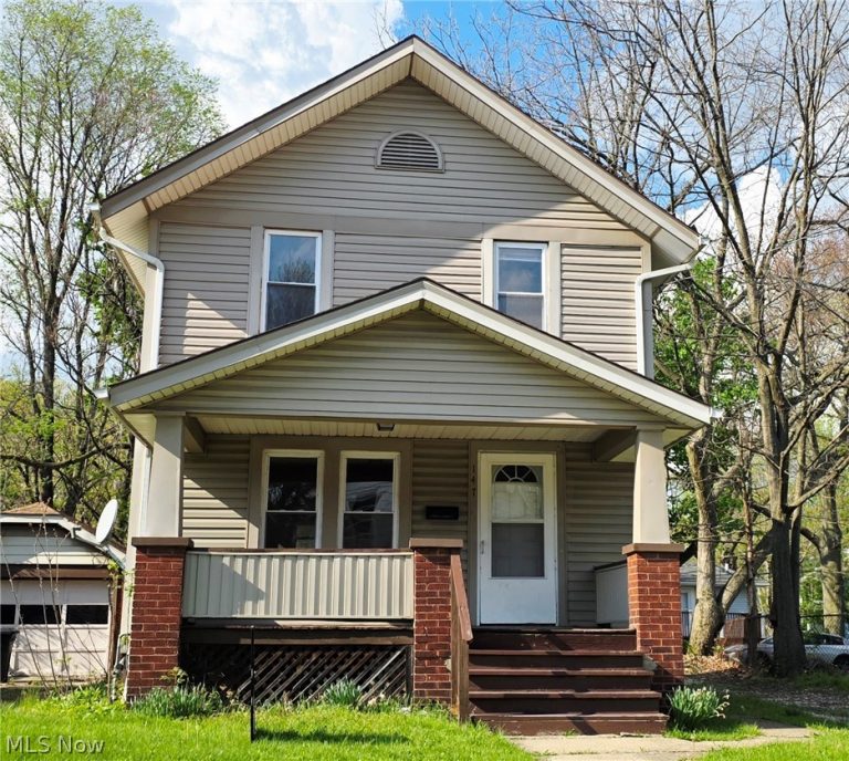 147 Brighton Drive, Akron, OH - Photo 2