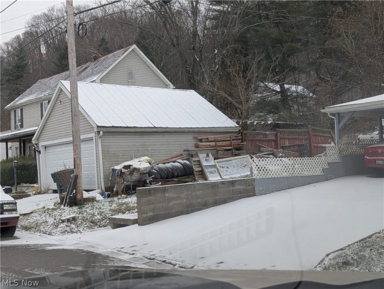 1111 Echo Street, Malta, OH - Photo 2