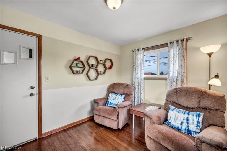 9850 Boundary Lane, Parma, OH - Photo 6