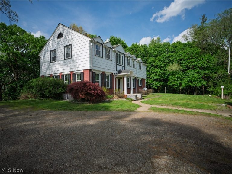 497 Moravian Trail, Uhrichsville, OH - Photo 4