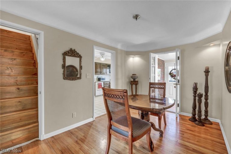 4497 Ranchview Avenue, North Olmsted, OH - Photo 6