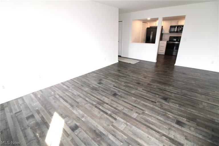 1201 River Road #B3, Elyria, OH - Photo 5