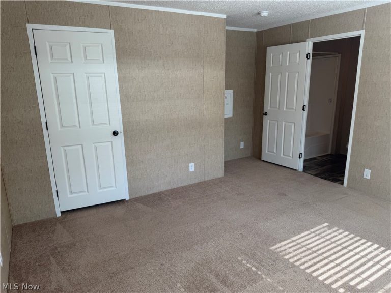 202 Main Street #139, Conneaut, OH - Photo 4