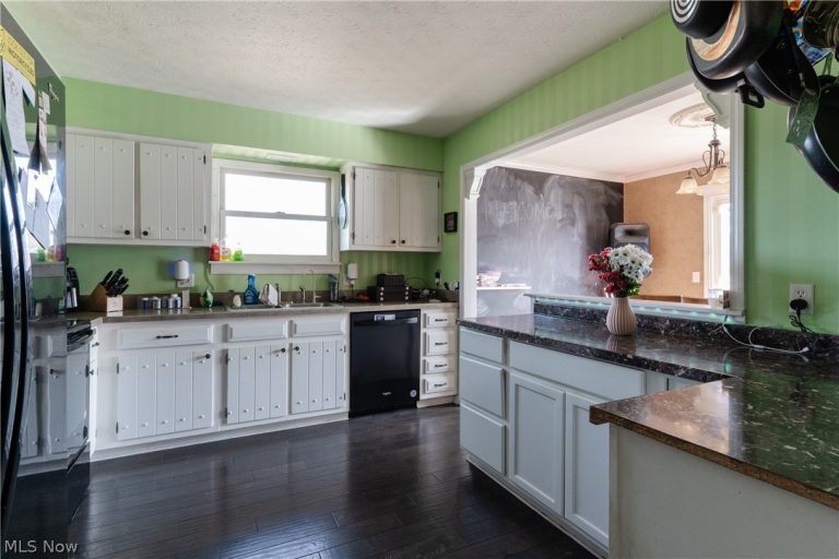 2765 Mcmackin Road, Madison, OH - Photo 4