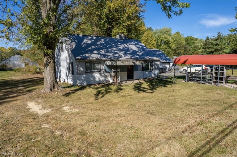 7168 Case Road, North Ridgeville, OH - Photo 4