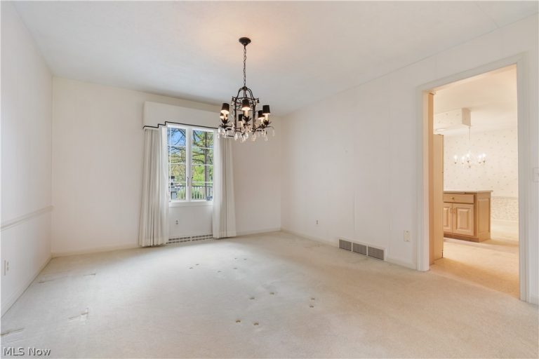 2240 Devonshire Drive, Canton, OH - Photo 6