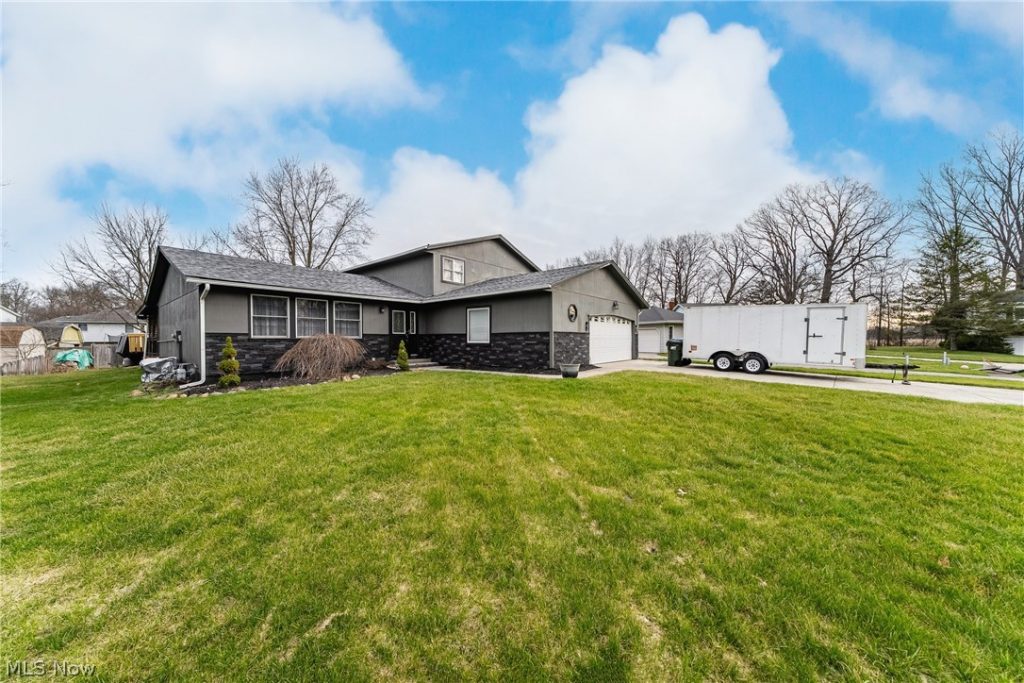 1013 Scituate Court, Grafton, OH