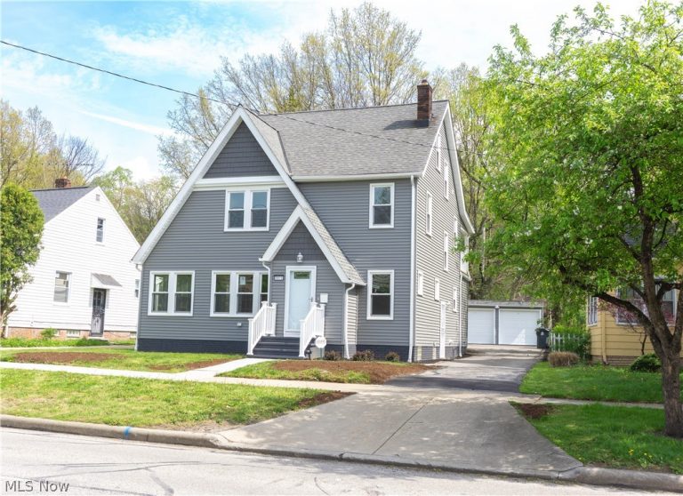 3970 Monticello Boulevard, Cleveland Heights, OH - Photo 2
