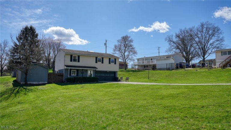 122 Myrna Drive, Cambridge, OH - Photo 2