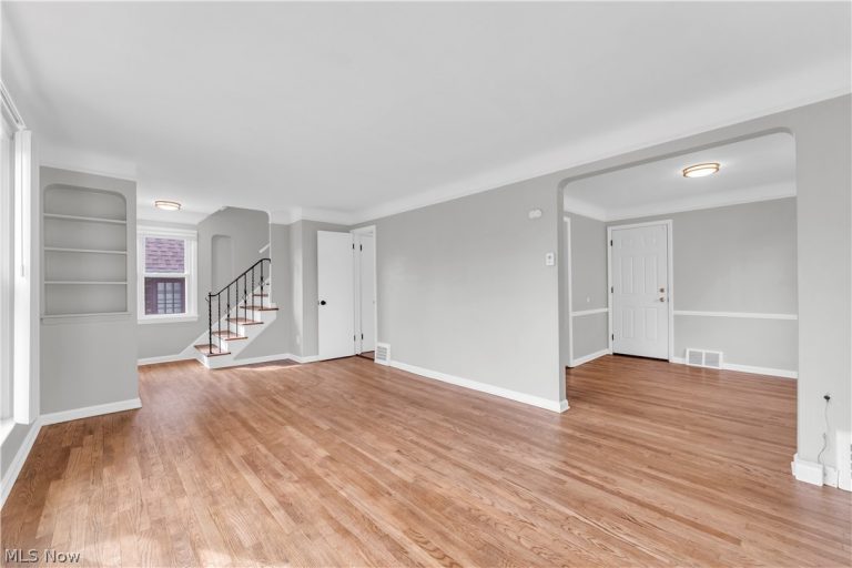 16705 Glendale Avenue, Cleveland, OH - Photo 4