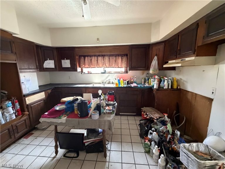 1369 41st Street, Cleveland, OH - Photo 8