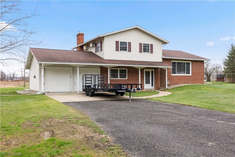 32 Elmwood Drive, Greenwich, OH, 44837