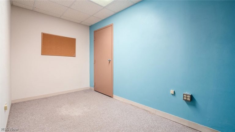 927 Wheeling Avenue #305-310, Cambridge, OH - Photo 6